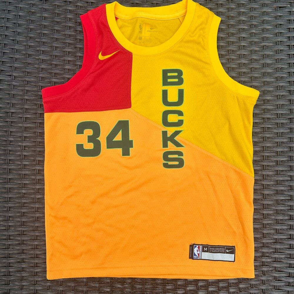 NWOT Nike Kids Tampa Bay Bucks Jersey Antetokounmpo #34 Size Medium Official NBA
